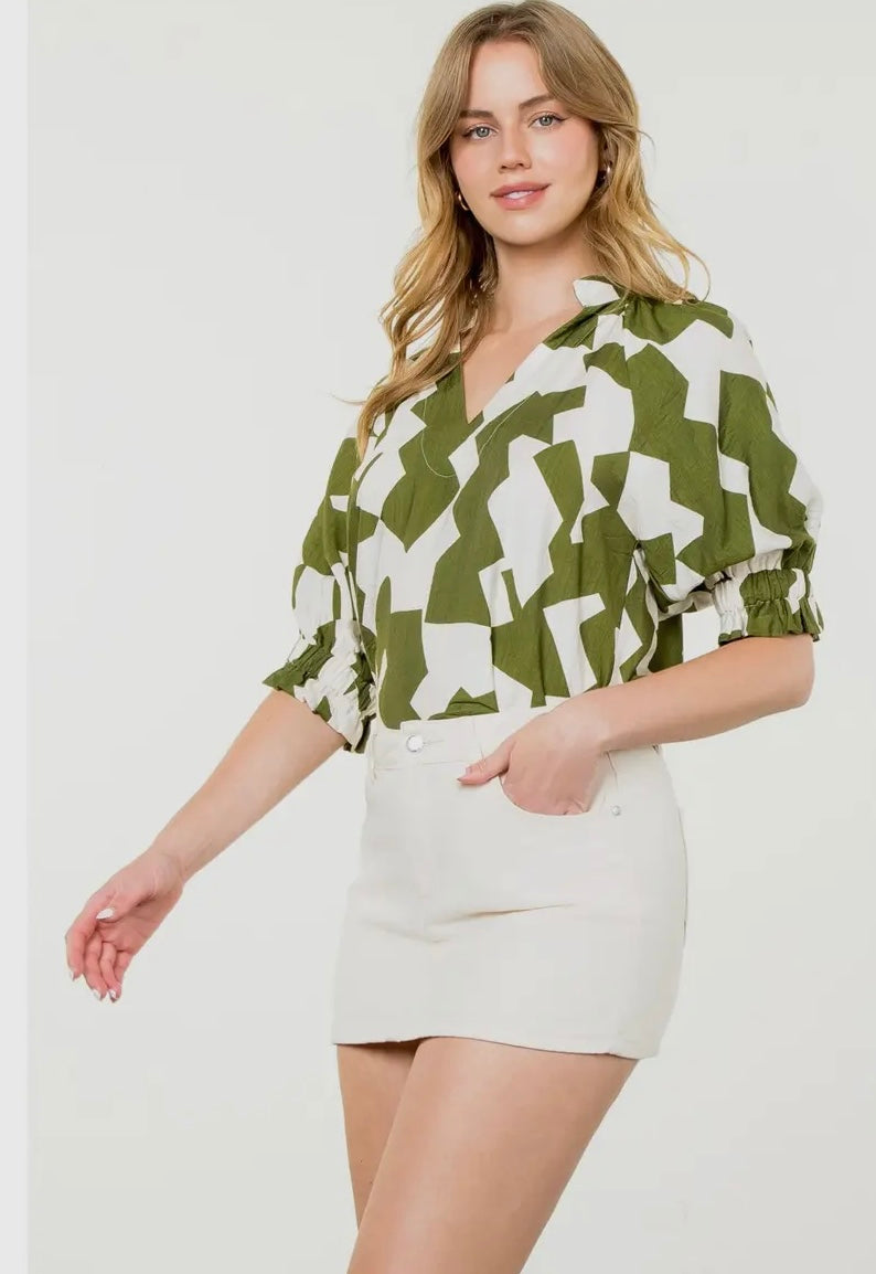 Geo Top in Olive