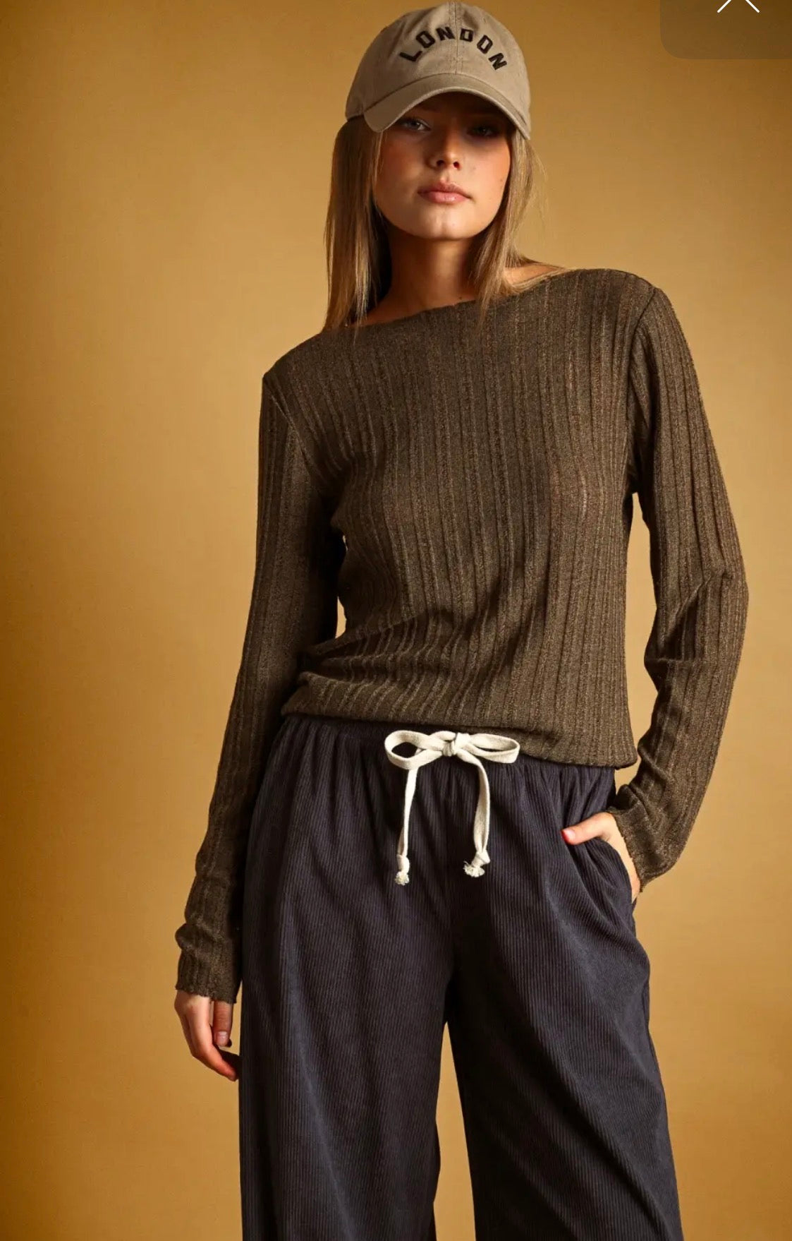 Long Sleeve Round Neck Knit Top (Two colors!)