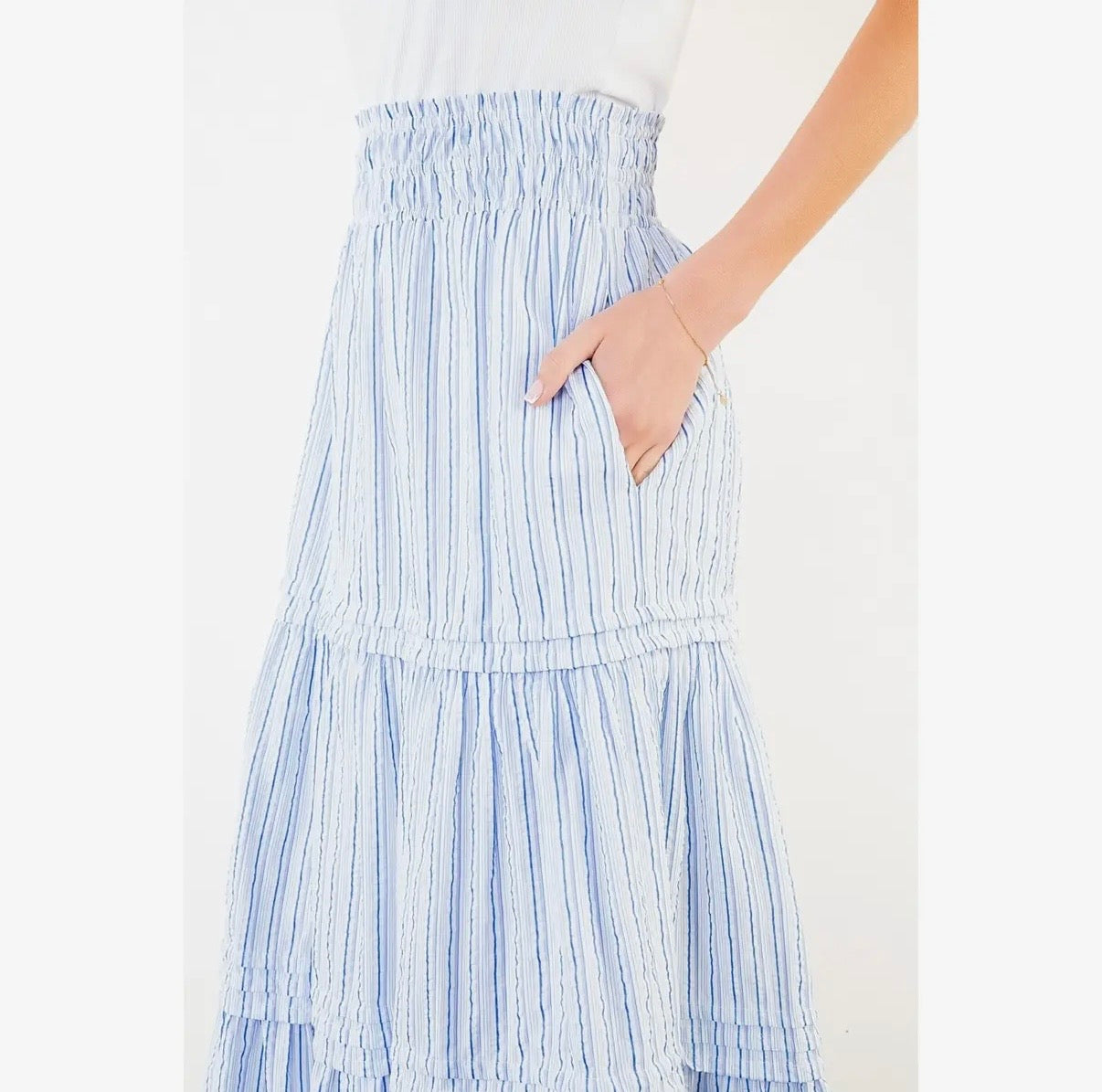 Textured striped tiered skirt