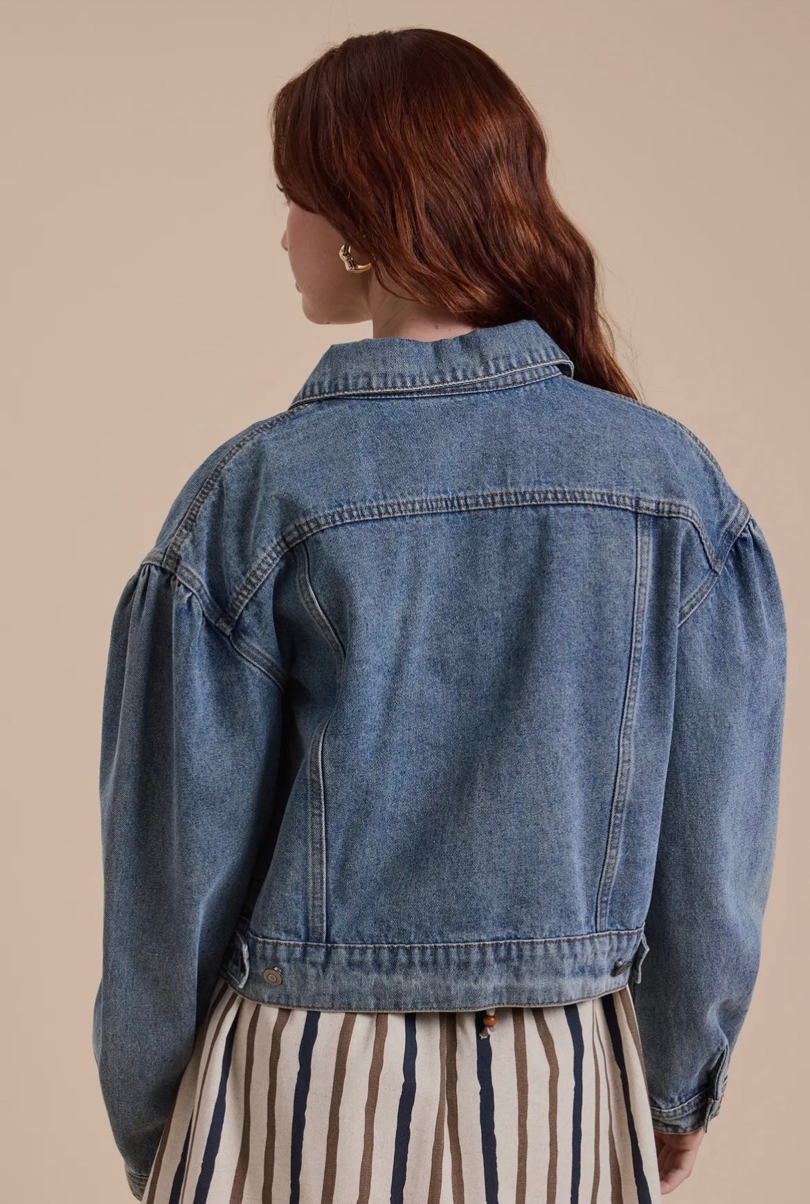 Long Sleeve Puff Sleeve
Denim Jacket