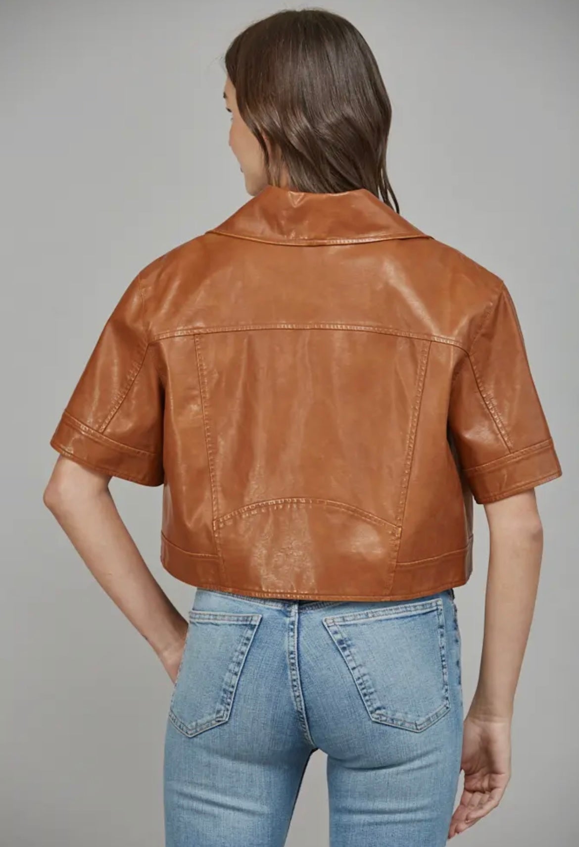 Notch Lapel Collar Short SIv Faux
Leather Jacket