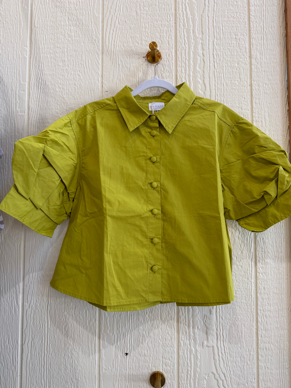 Solid Poplin Button Puff Sleeve Top