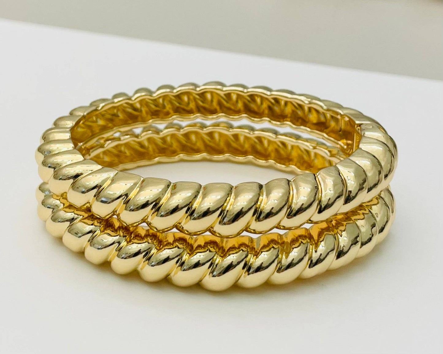 Narrow Cable Hinged Bracelet (gold)