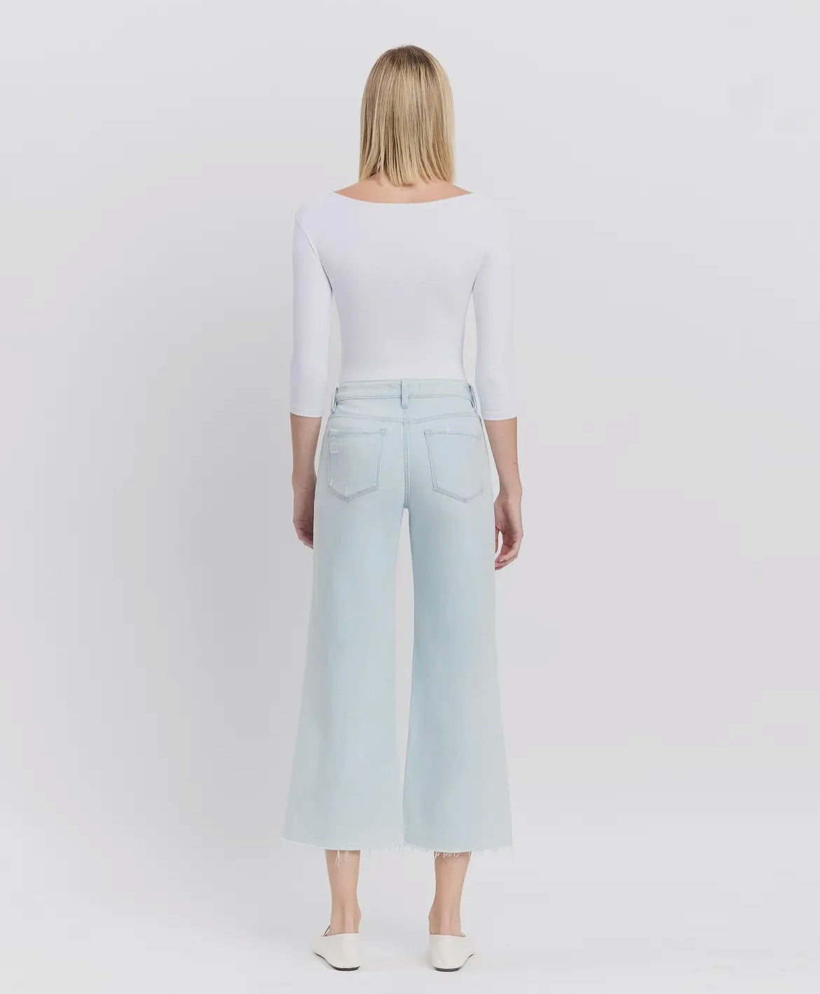 High Rise Crop Wide Leg
Jeans