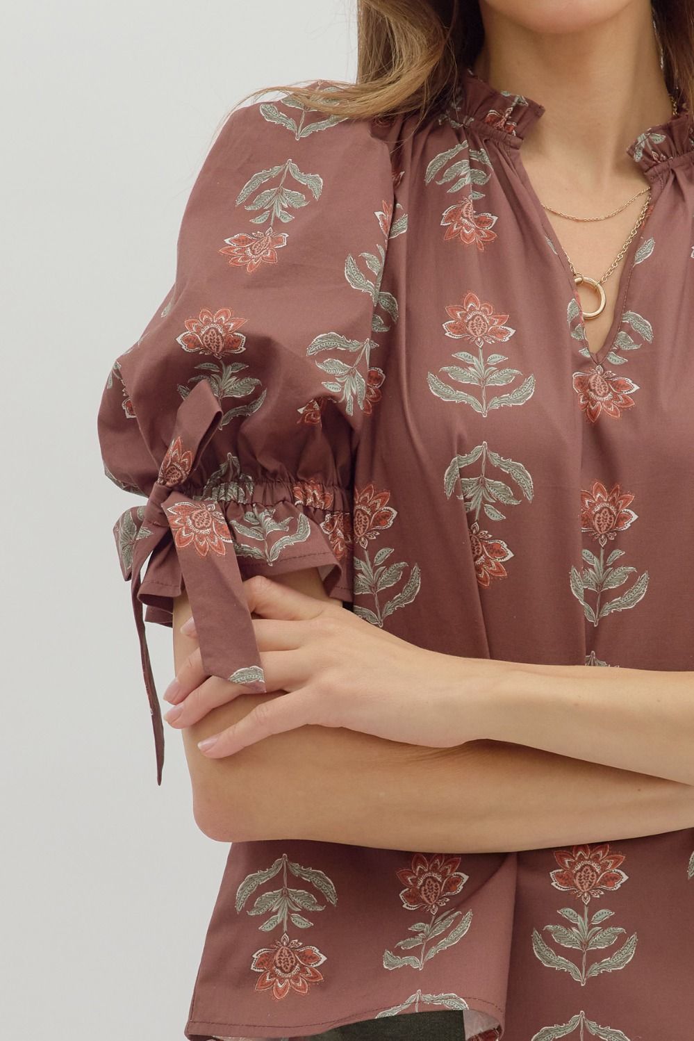 Floral print ruffle neck top