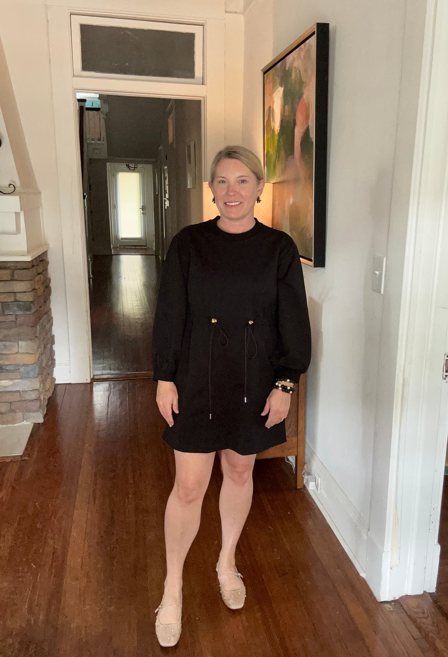 Cinched waist dress in black