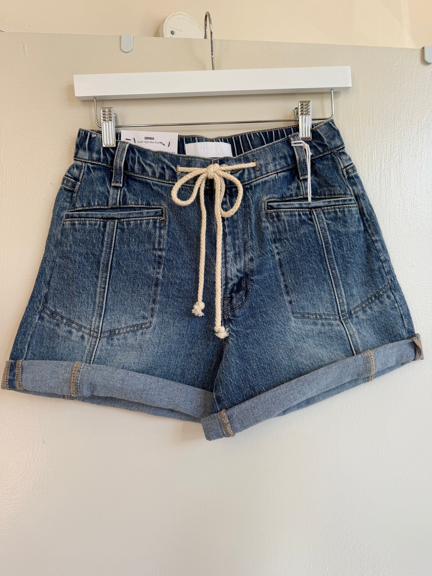 Super High Rise Shorts with drawstring