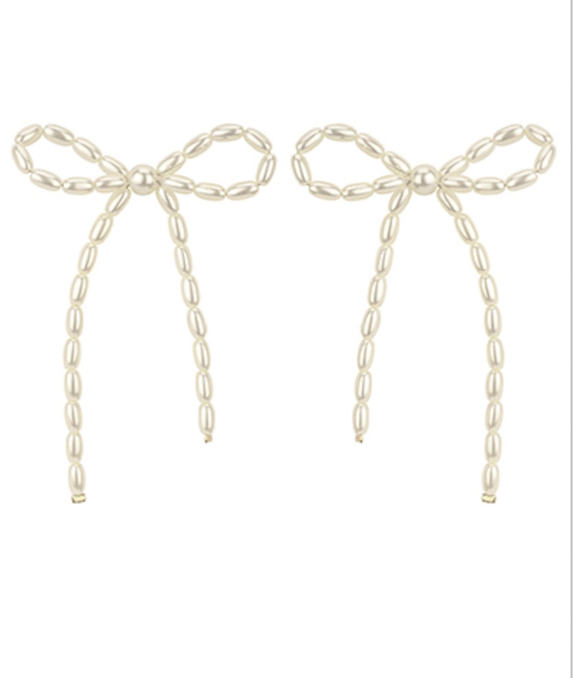 Rice Pearl Bow Earrings