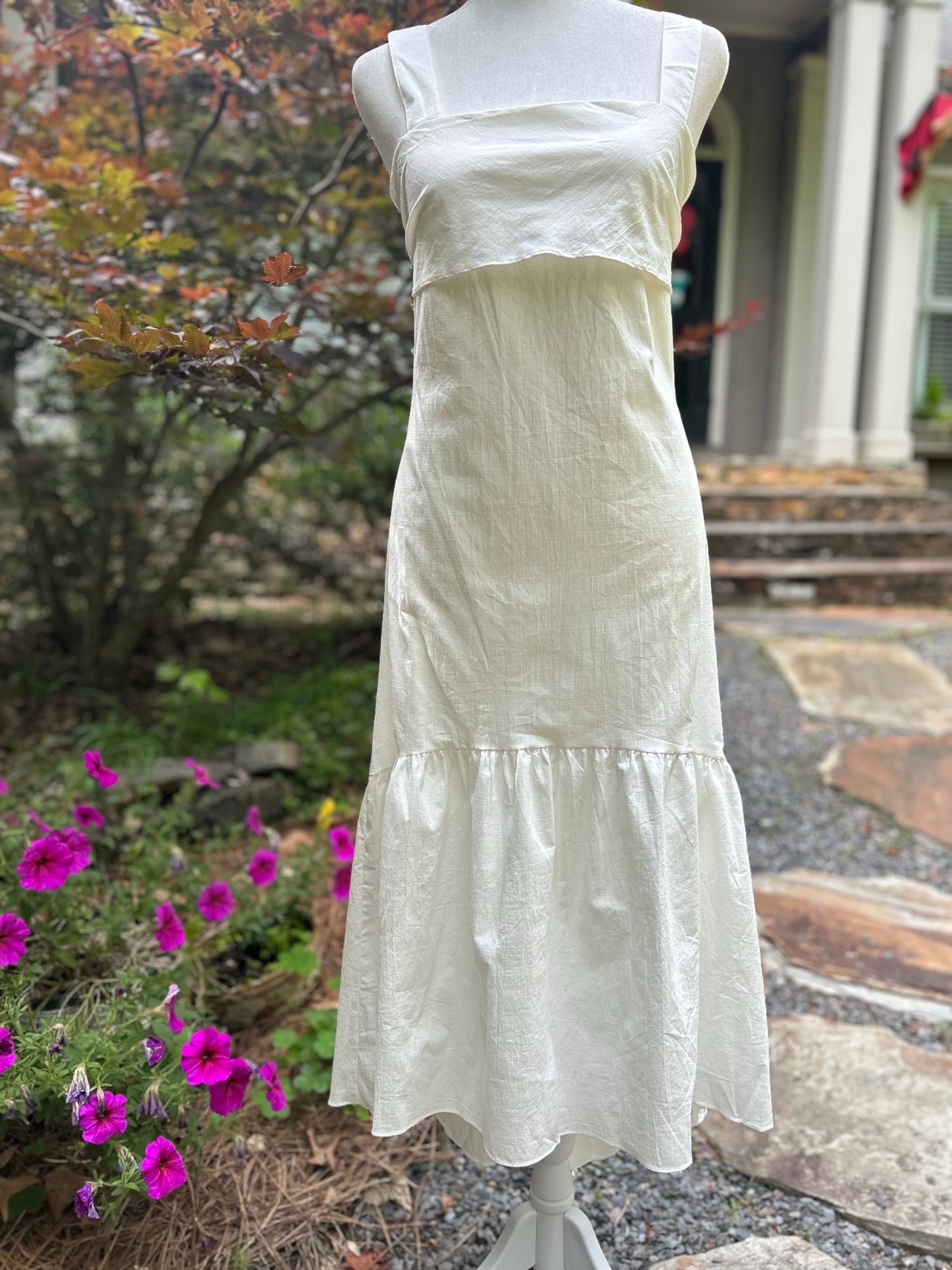 Back Tied Sleeveless Maxi Dress in Off White