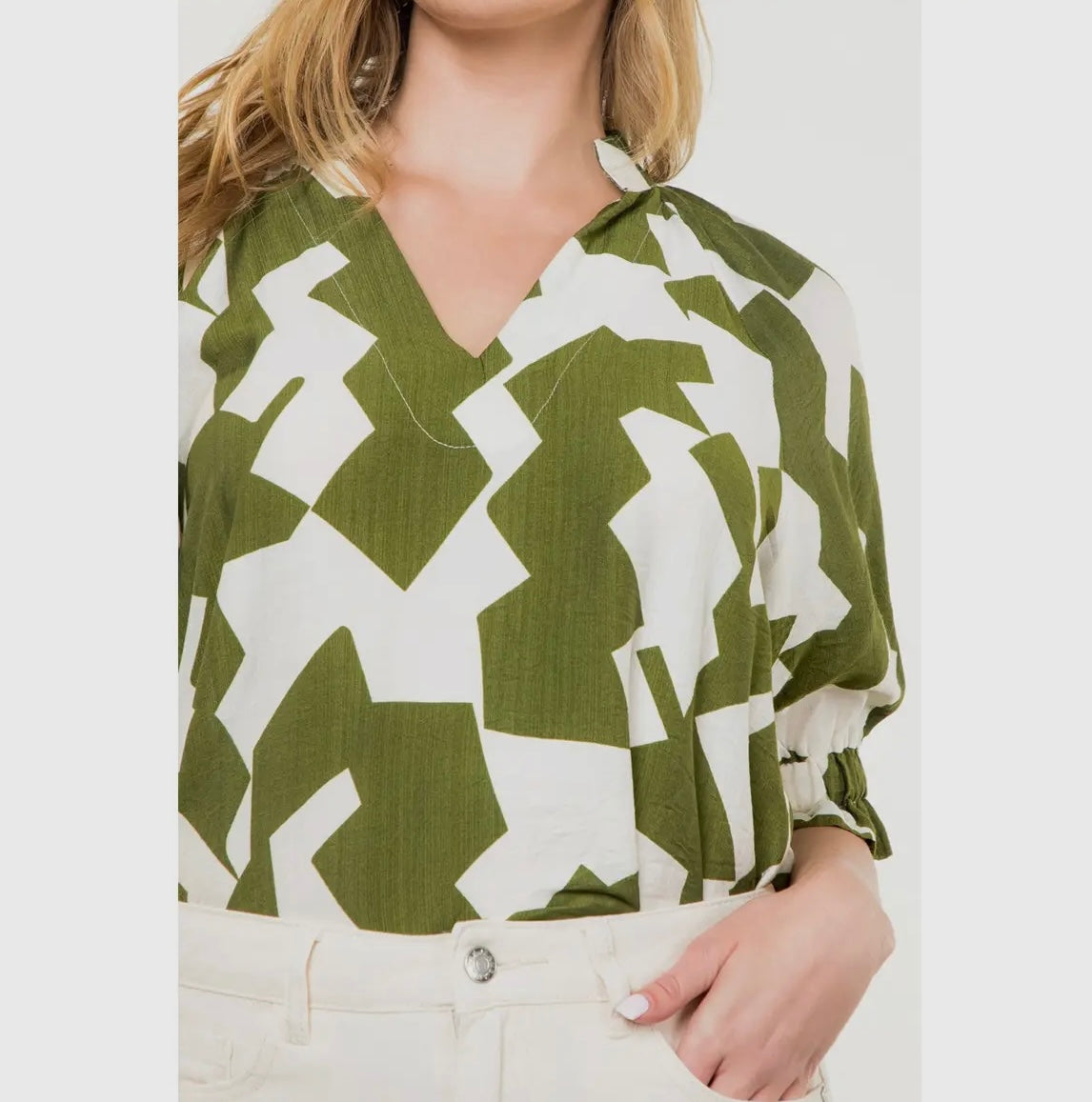 Geo Top in Olive