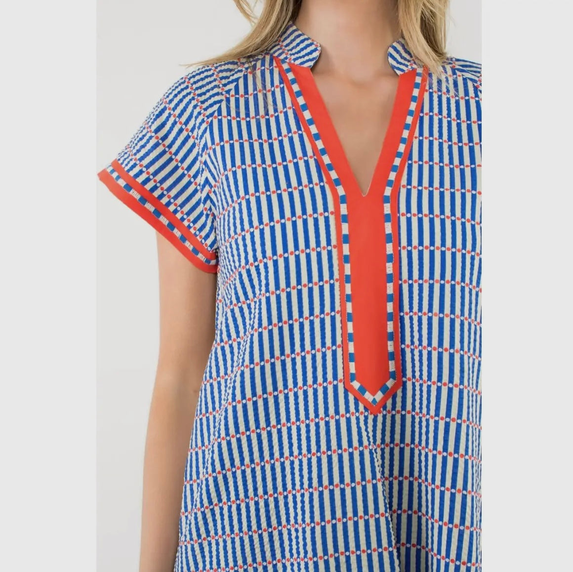 Contrast Trim Split Neck dress