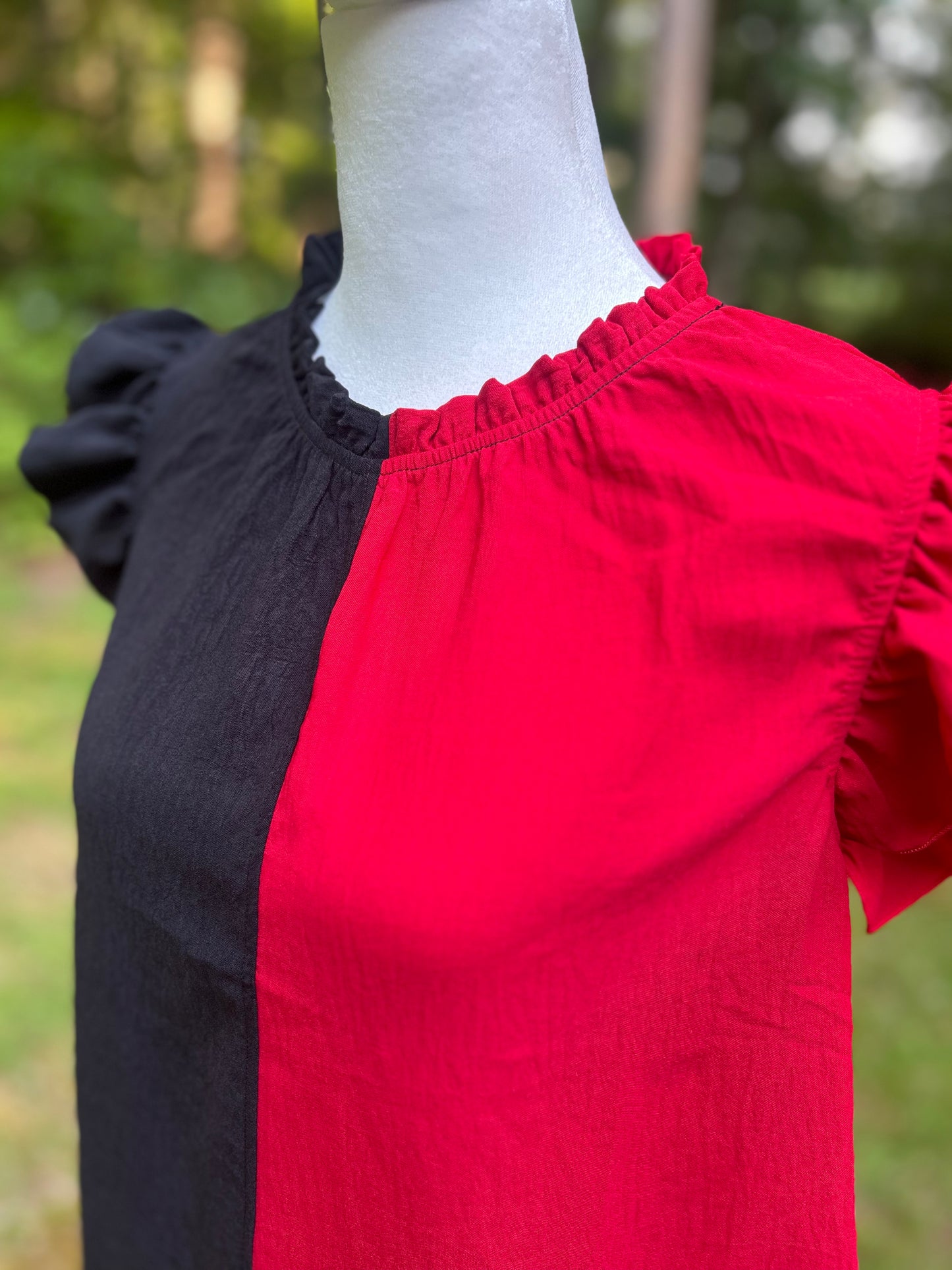 Colorblock top in red and black