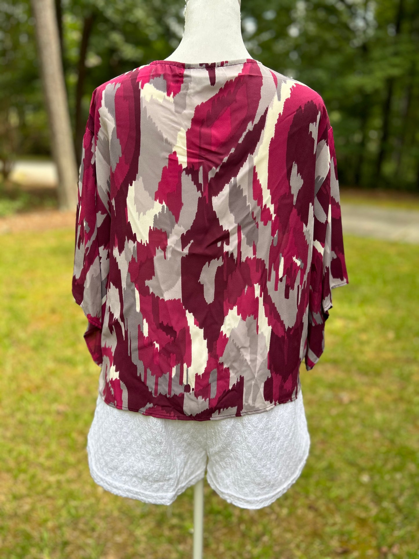 Tie-front maroon, white and grey