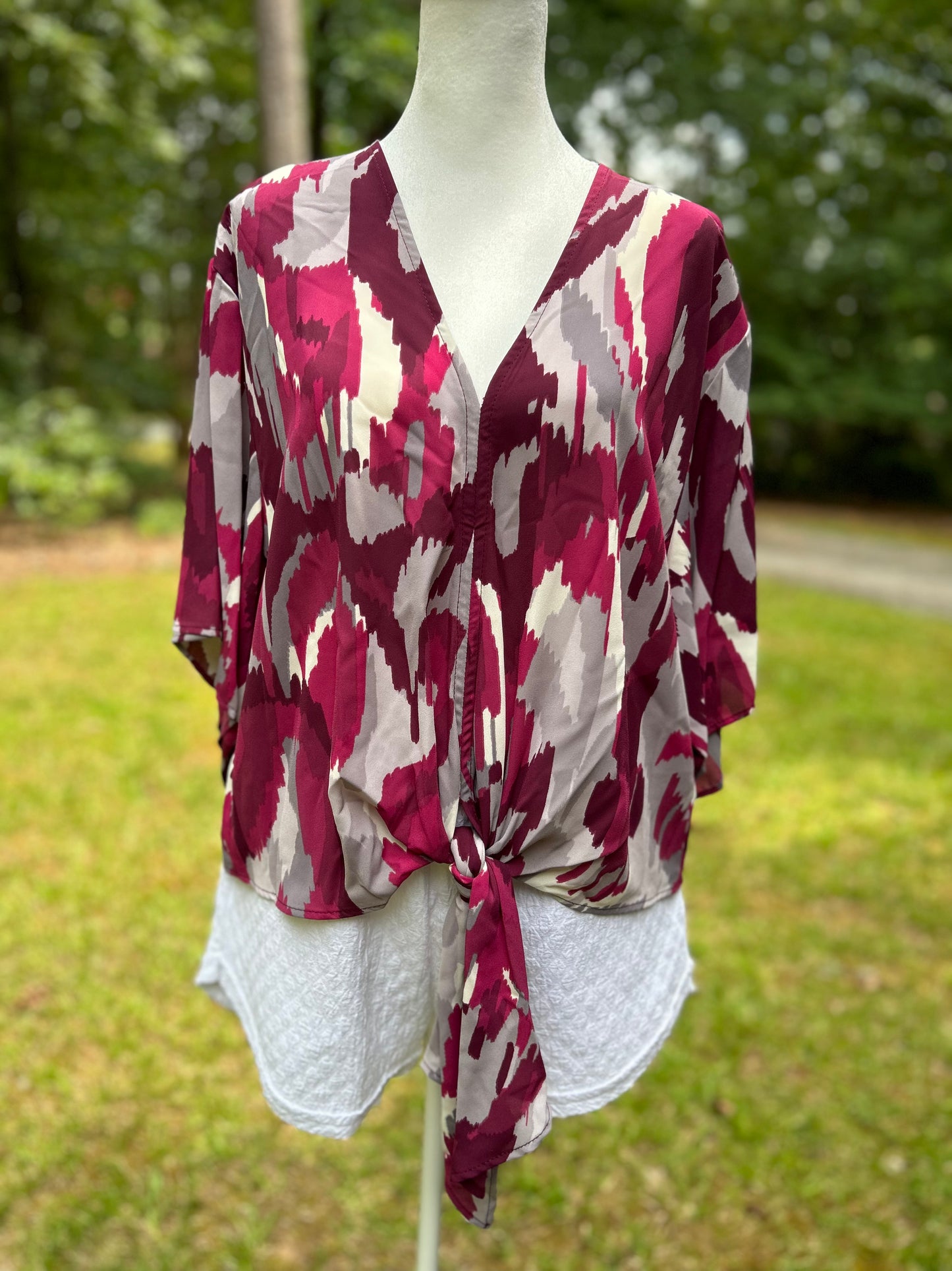 Tie-front maroon, white and grey