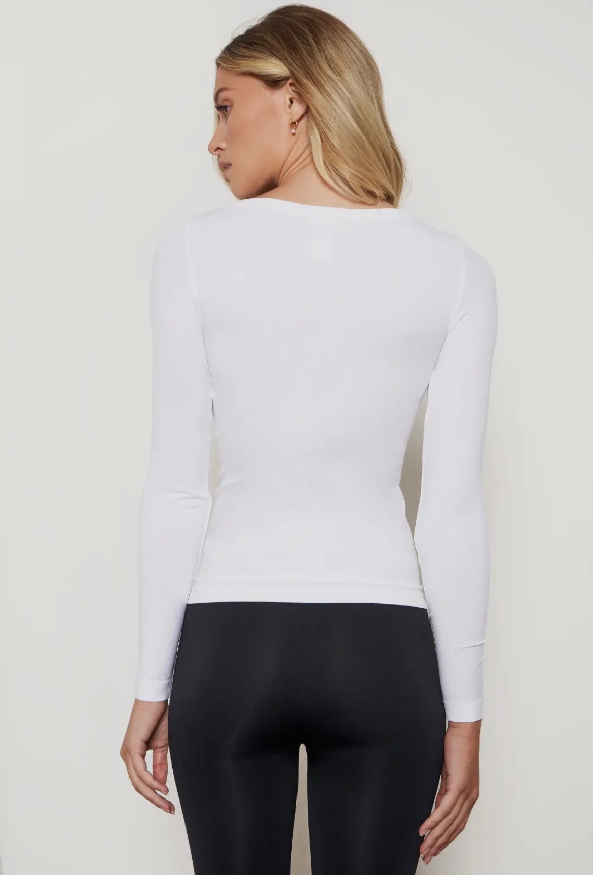 Long Sleeve Seamless Top (Two Colors!)