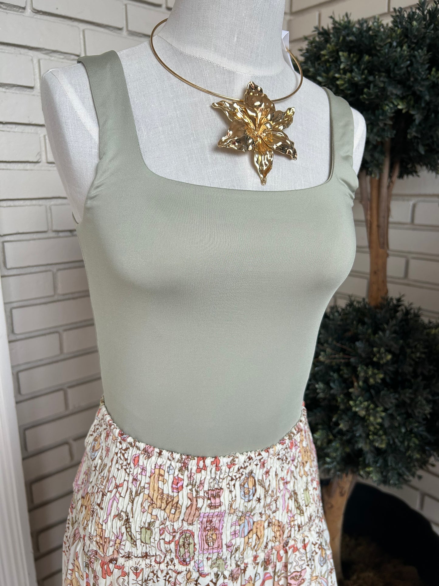 Solid square neck tank bodysuit - Olive