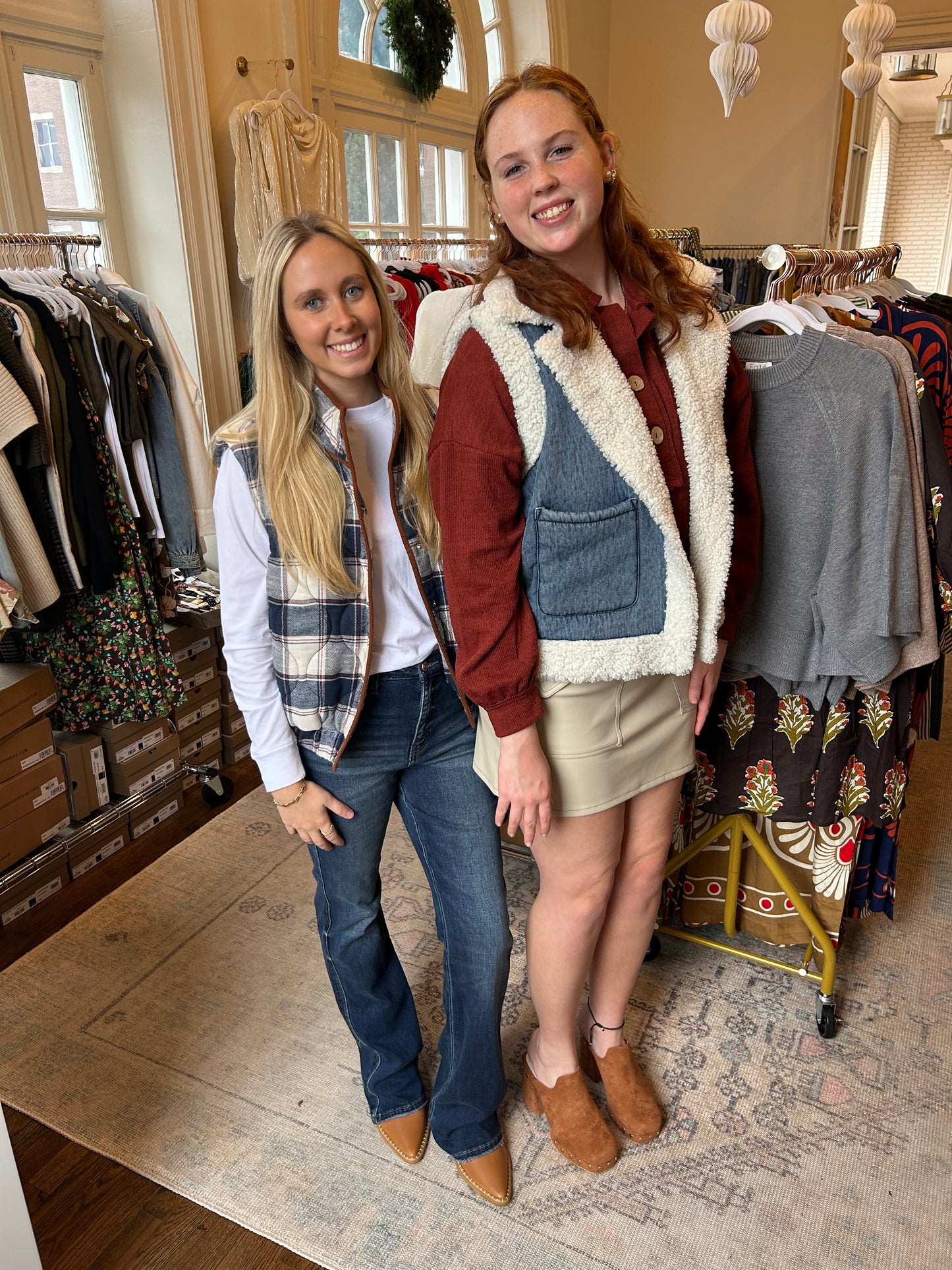 Sherpa Contrasted Denim
Vest Jacket