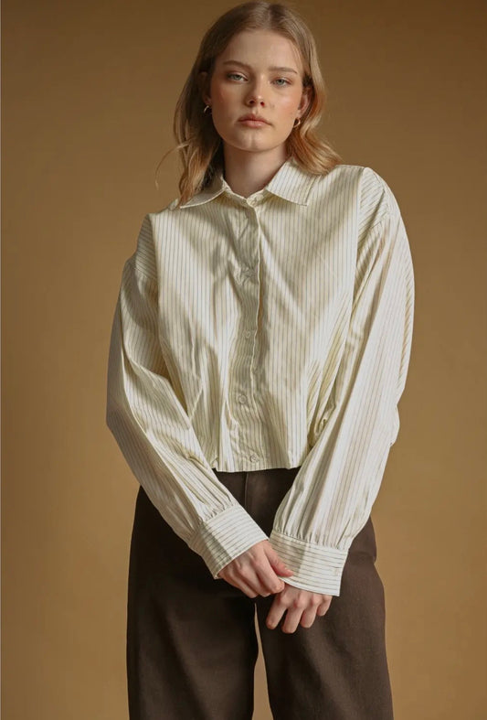 Striped Pattern Ballon Hem
Buttondown Shirts