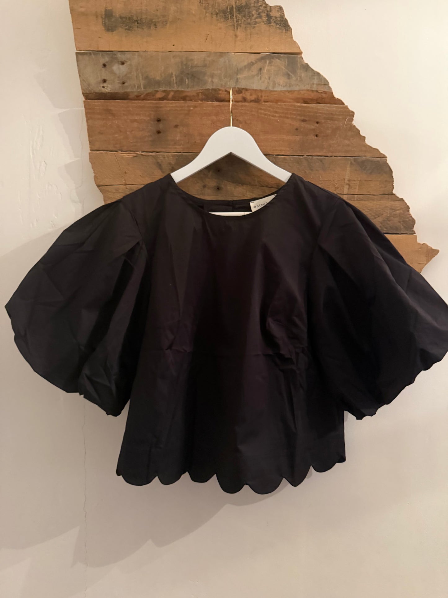 Scallop hem top