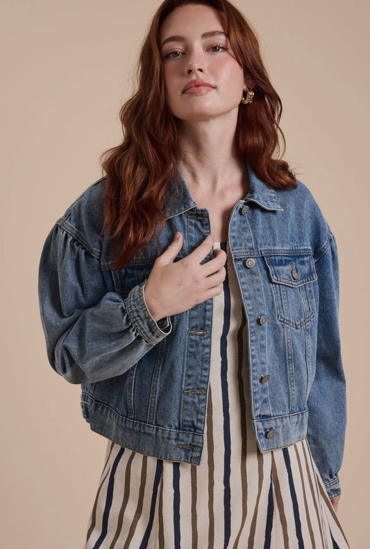 Long Sleeve Puff Sleeve
Denim Jacket