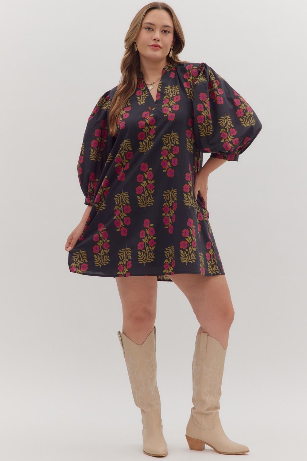 Floral pattern V-neck Dress - Plus