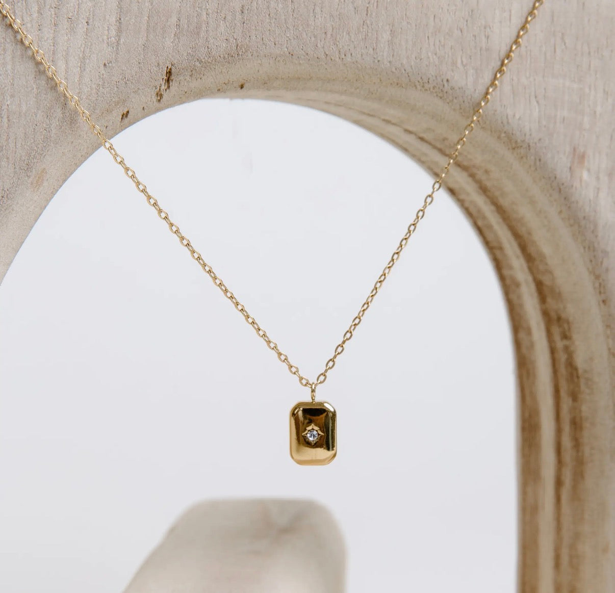 Regina Necklace