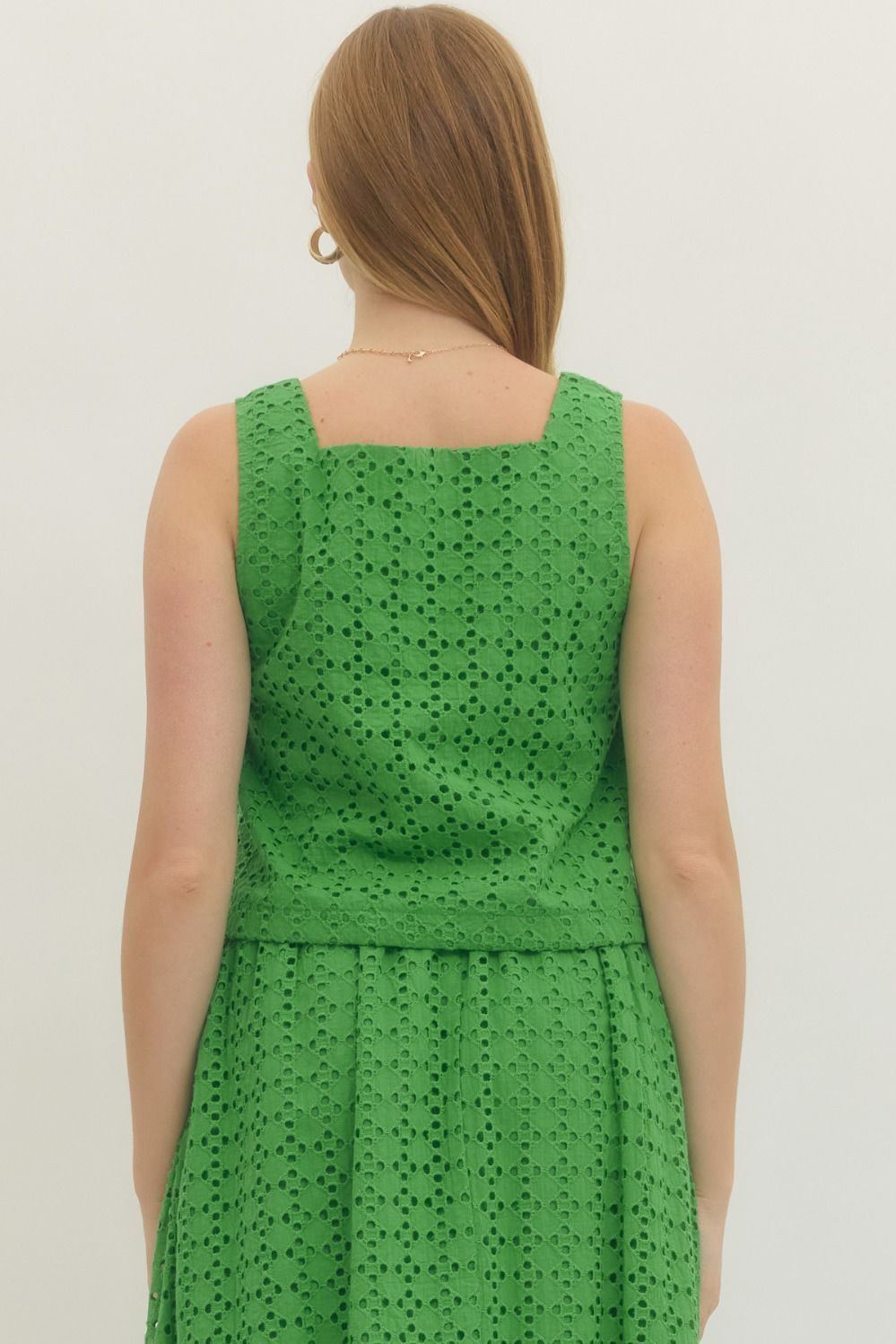Eyelet sleeveless top (Two Colors!)