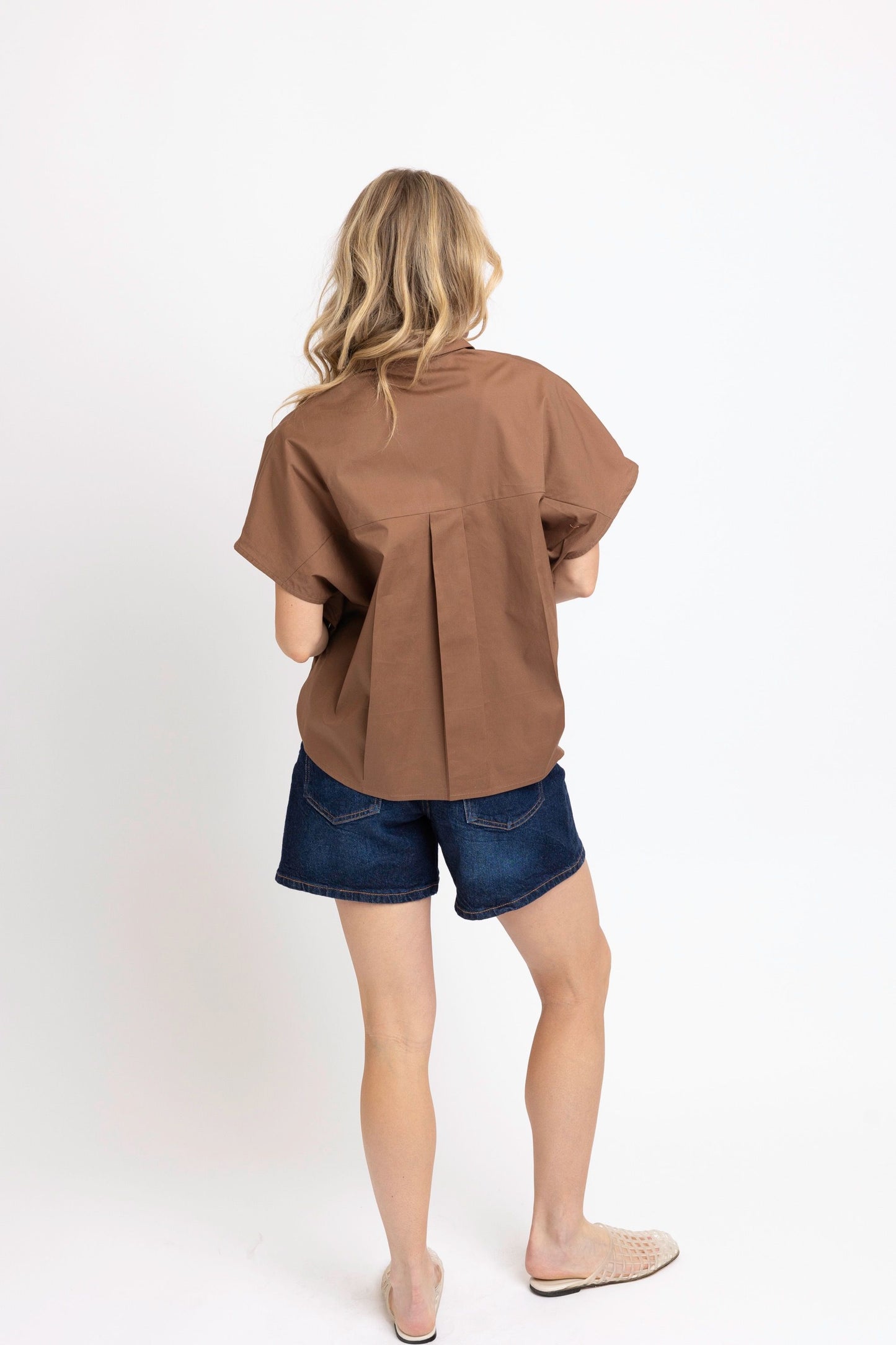 Solid poplin collar v-neck top (four colors!)