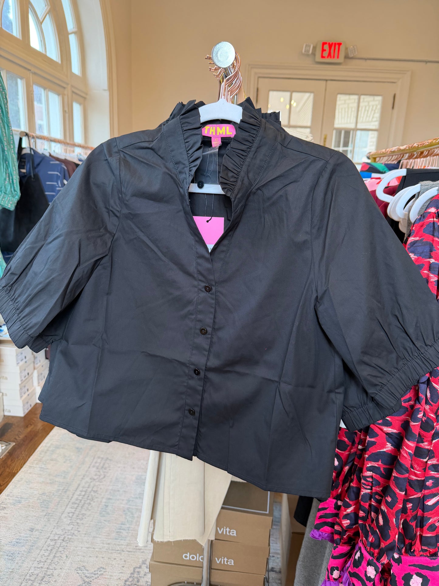 Short sleeve v-neck top