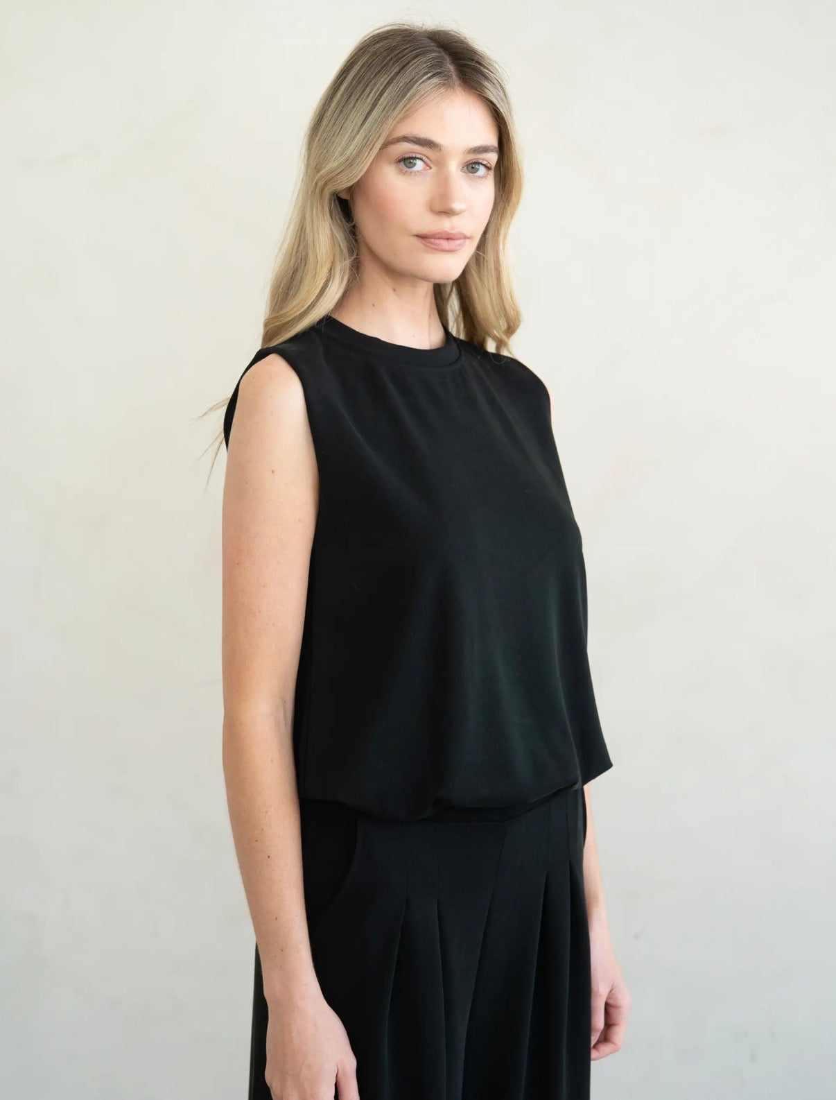 Bubble Hem Sleeveless Top