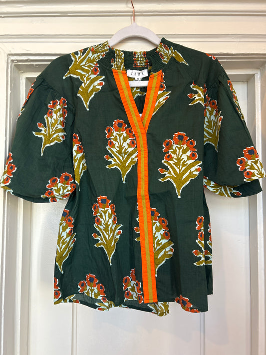 Puff sleeve floral detailed top