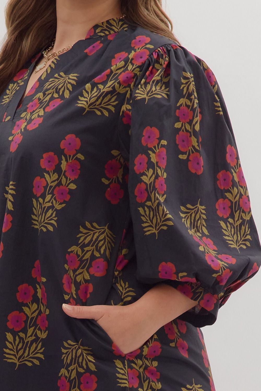 Floral pattern V-neck Dress - Plus