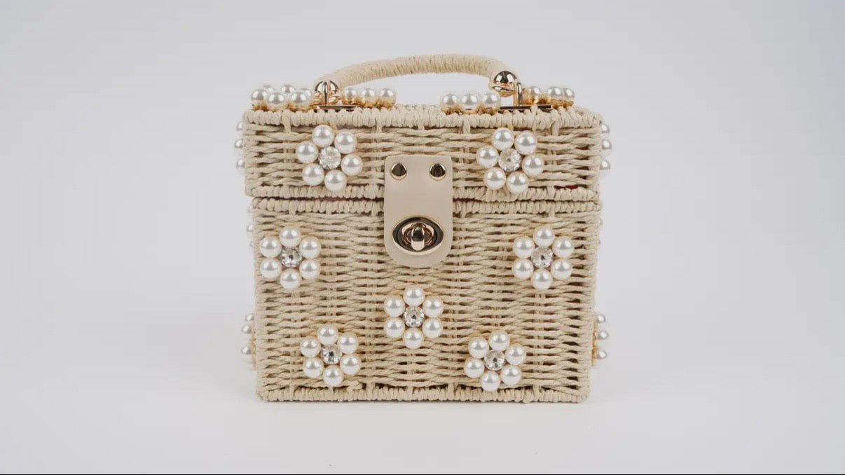 Wicker Bucket Daisy Flower Purse