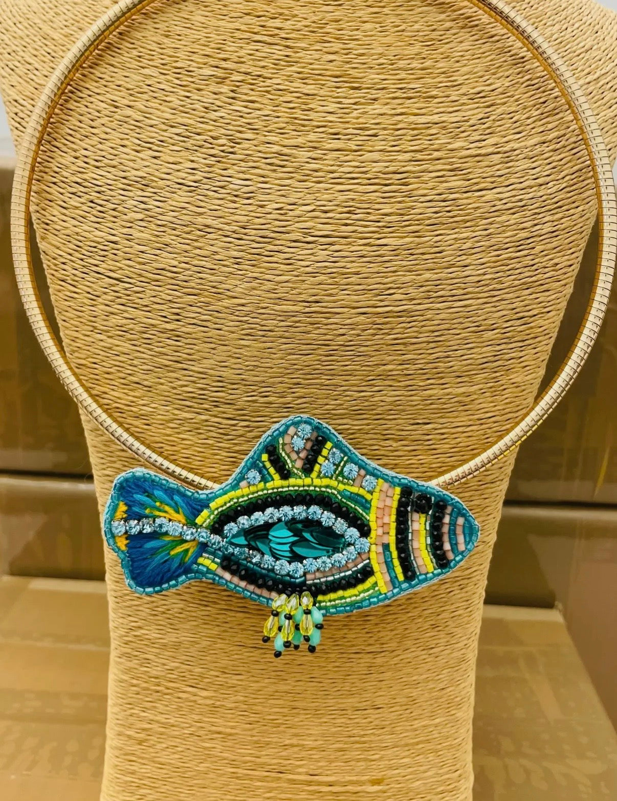 Spring - Sassy Fish Necklace (Blue/ Green)