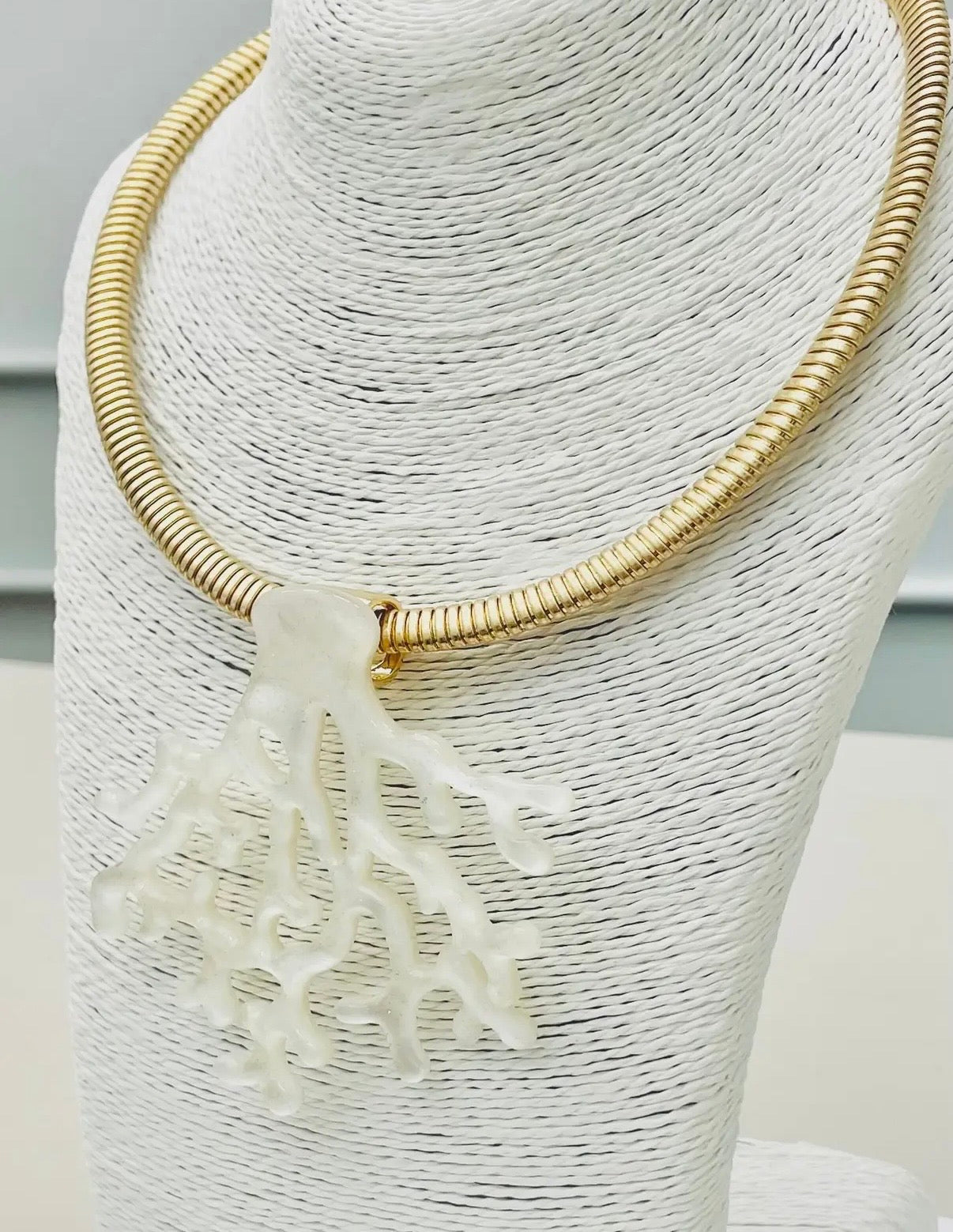 White Coral Collar Necklace
