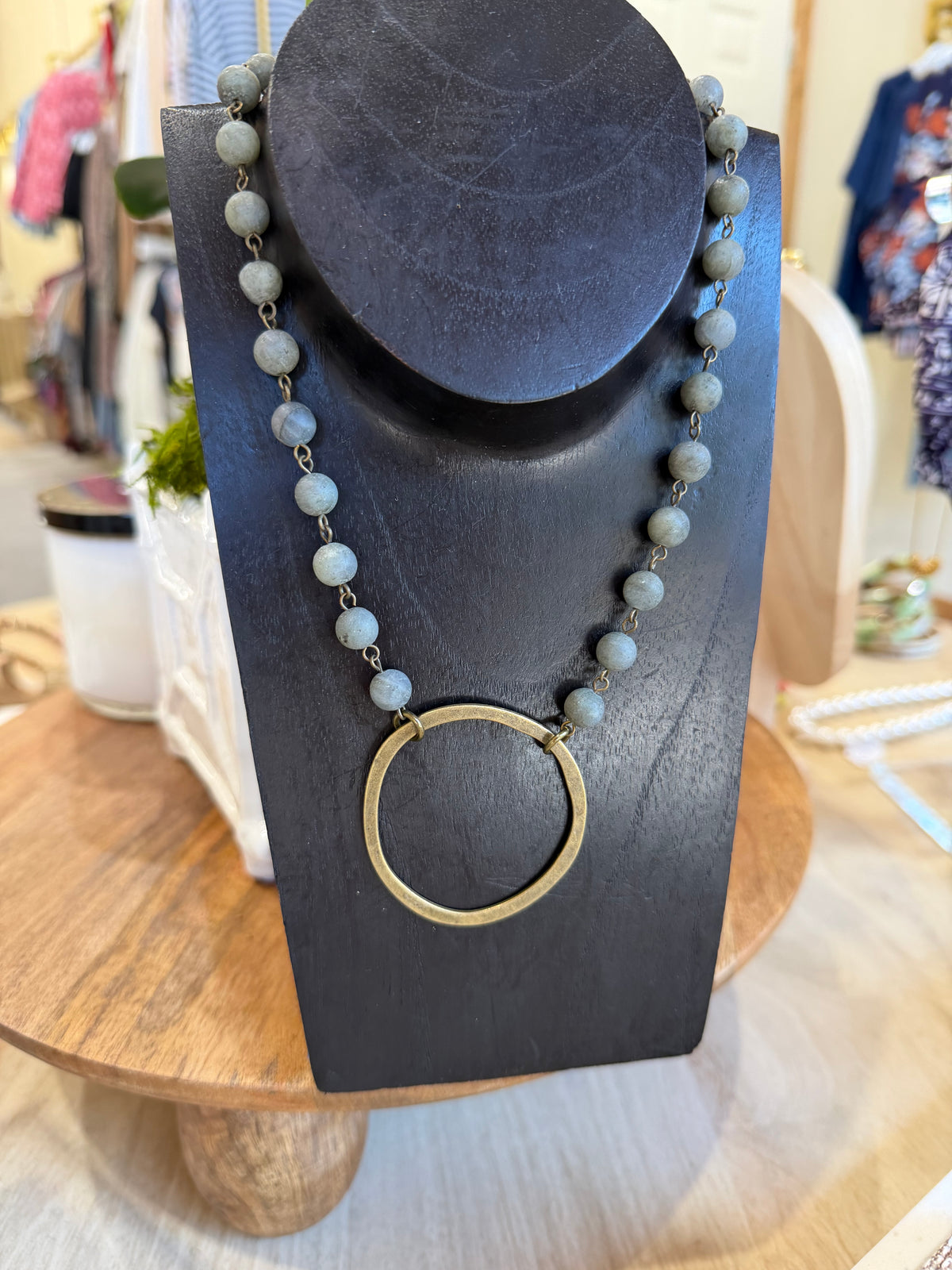 Beaded circle pendant necklace
