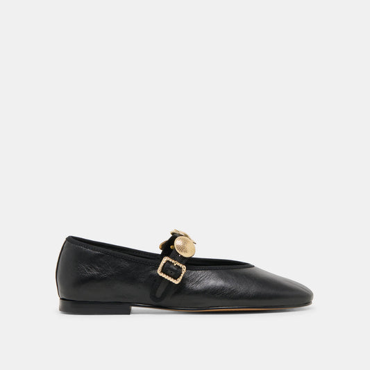 RELAN BLACK LEATHER - -
FOOTWEAR