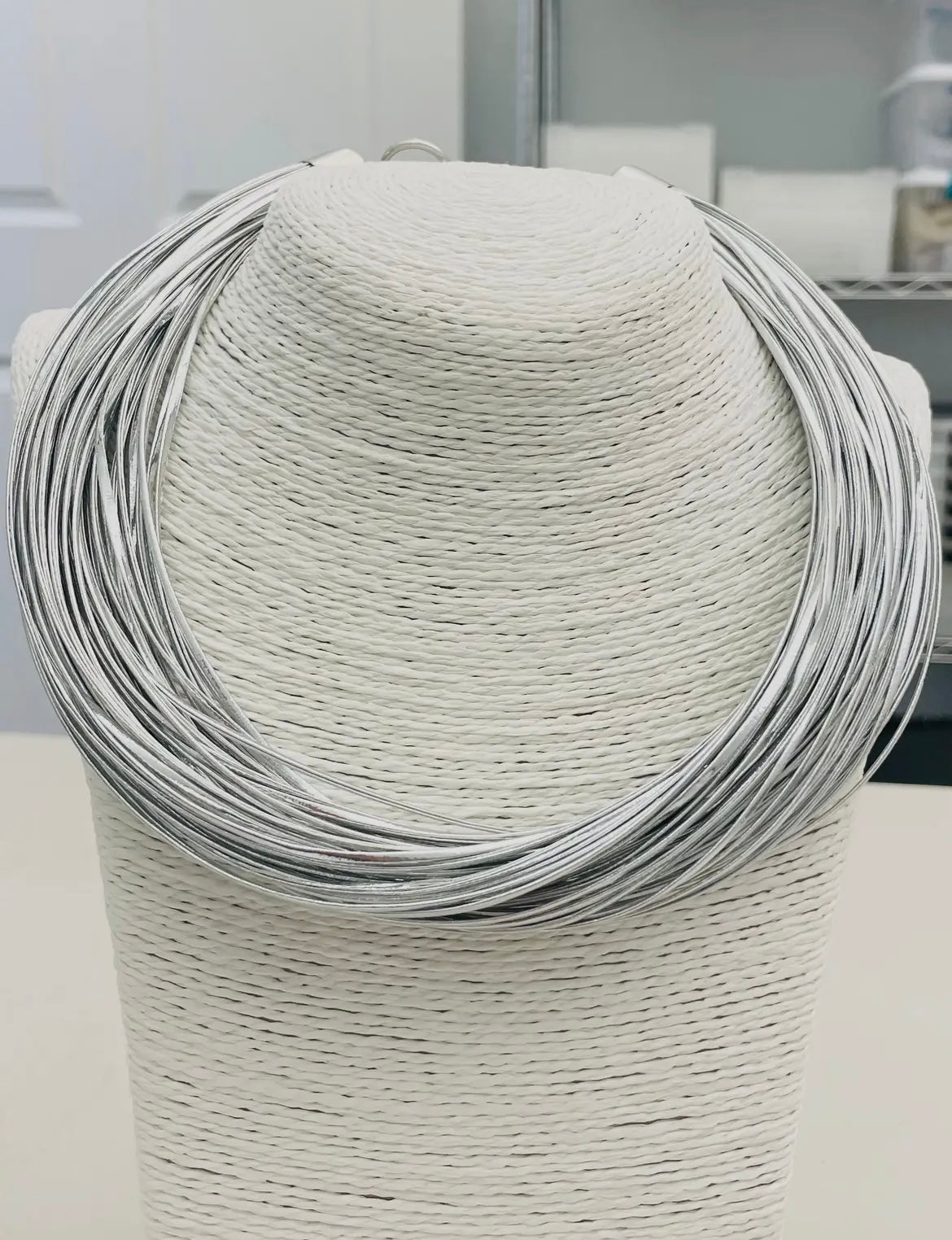 Chic - Leatherette Strand
(Silver)