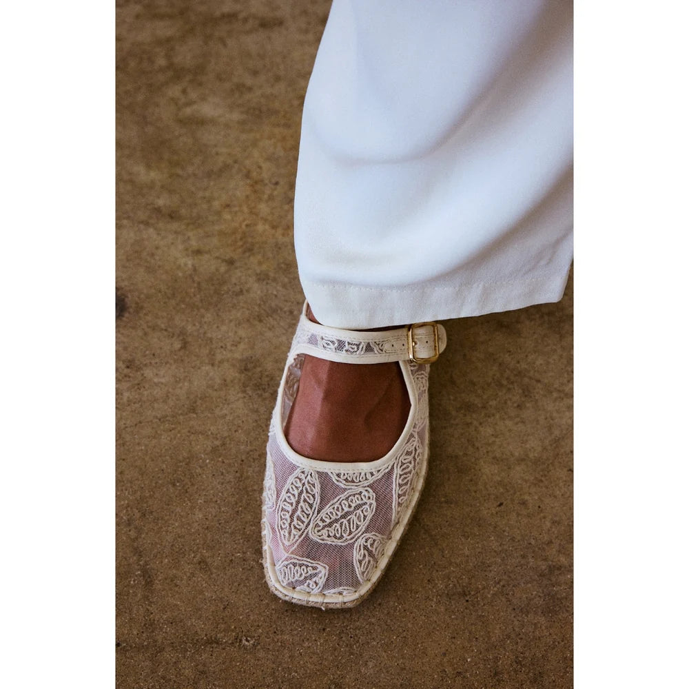 Meg Mary Jane Flat