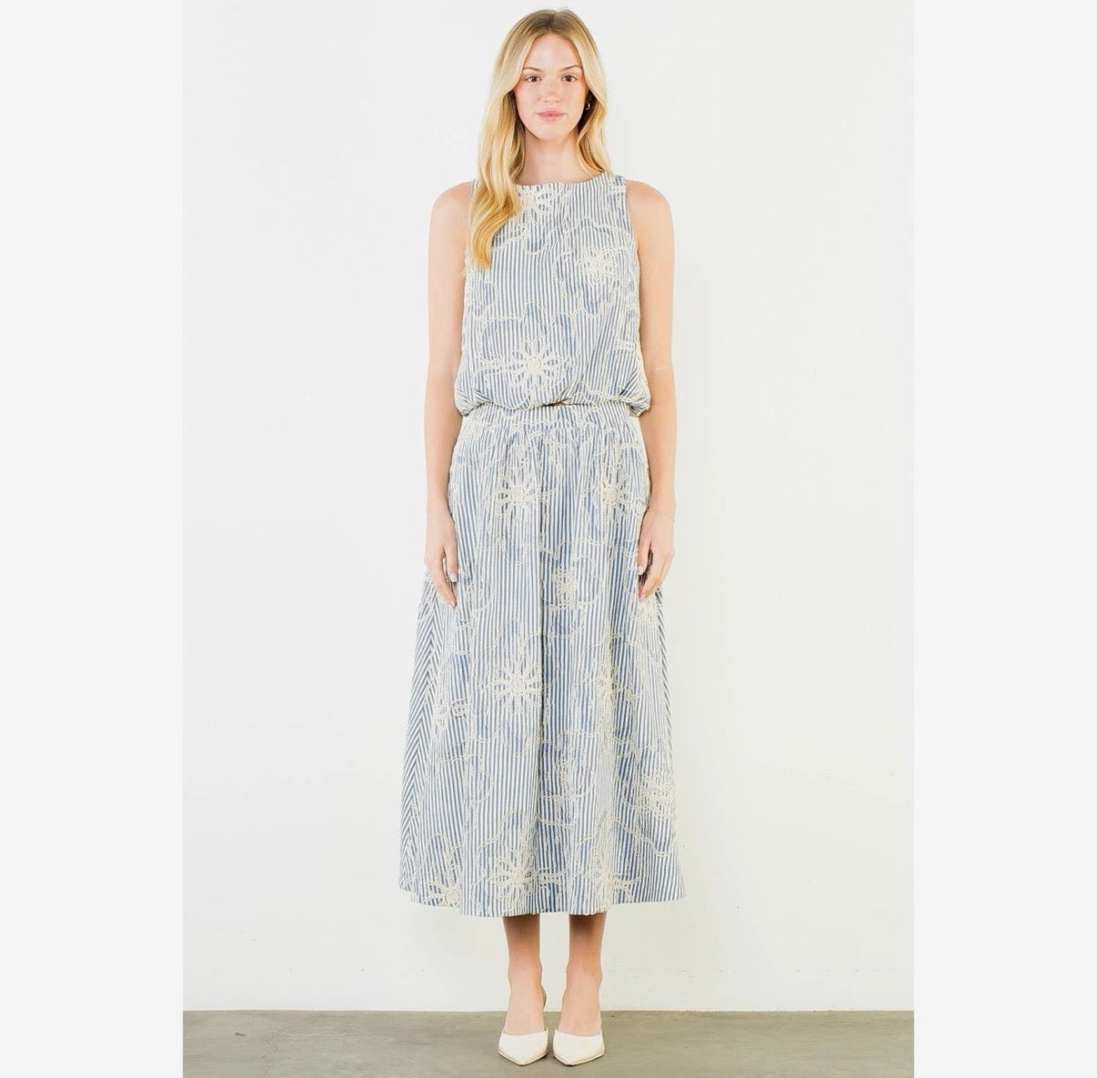 Floral textured midi skirt