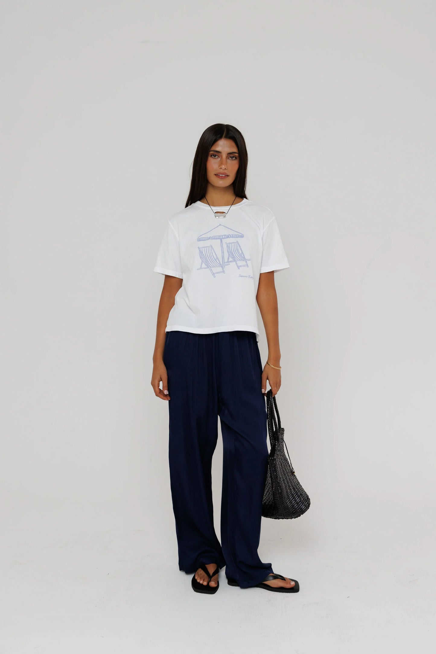 Summer Fridays - Everyday Tee Sunny Somewhere
