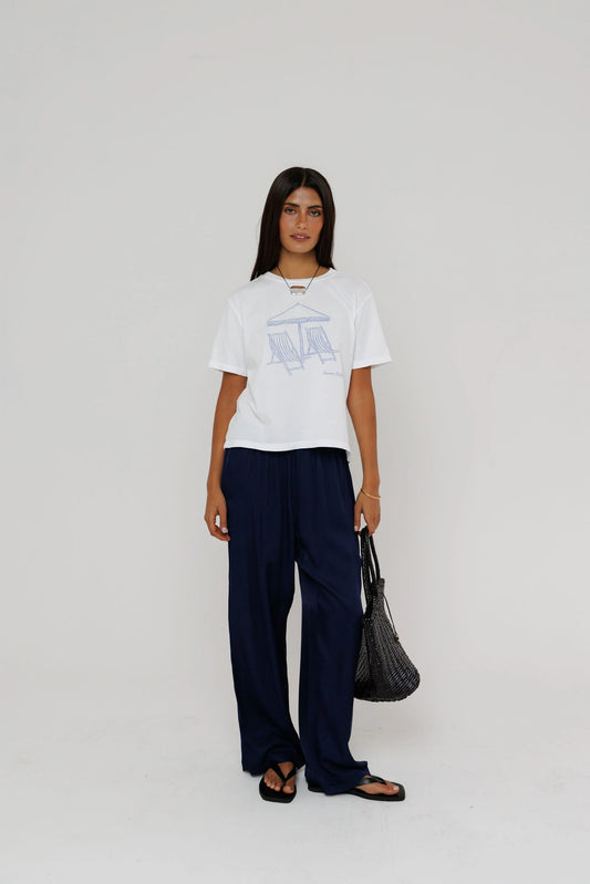 Summer Fridays - Everyday Tee Sunny Somewhere