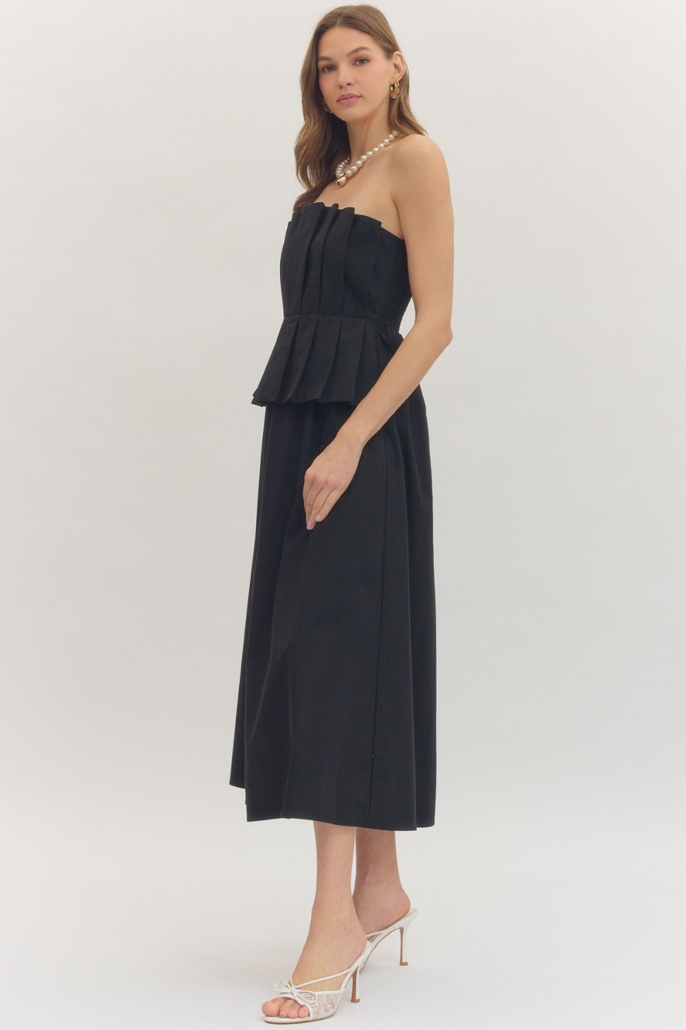 Strapless midi pleated dress