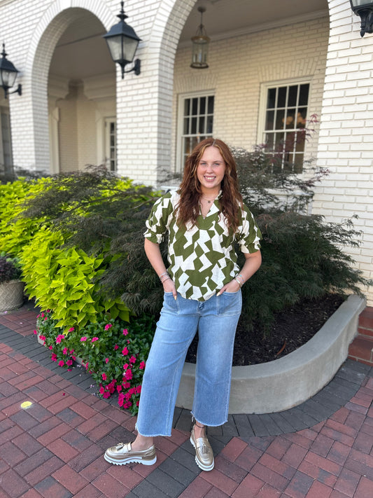 Geo Top in Olive