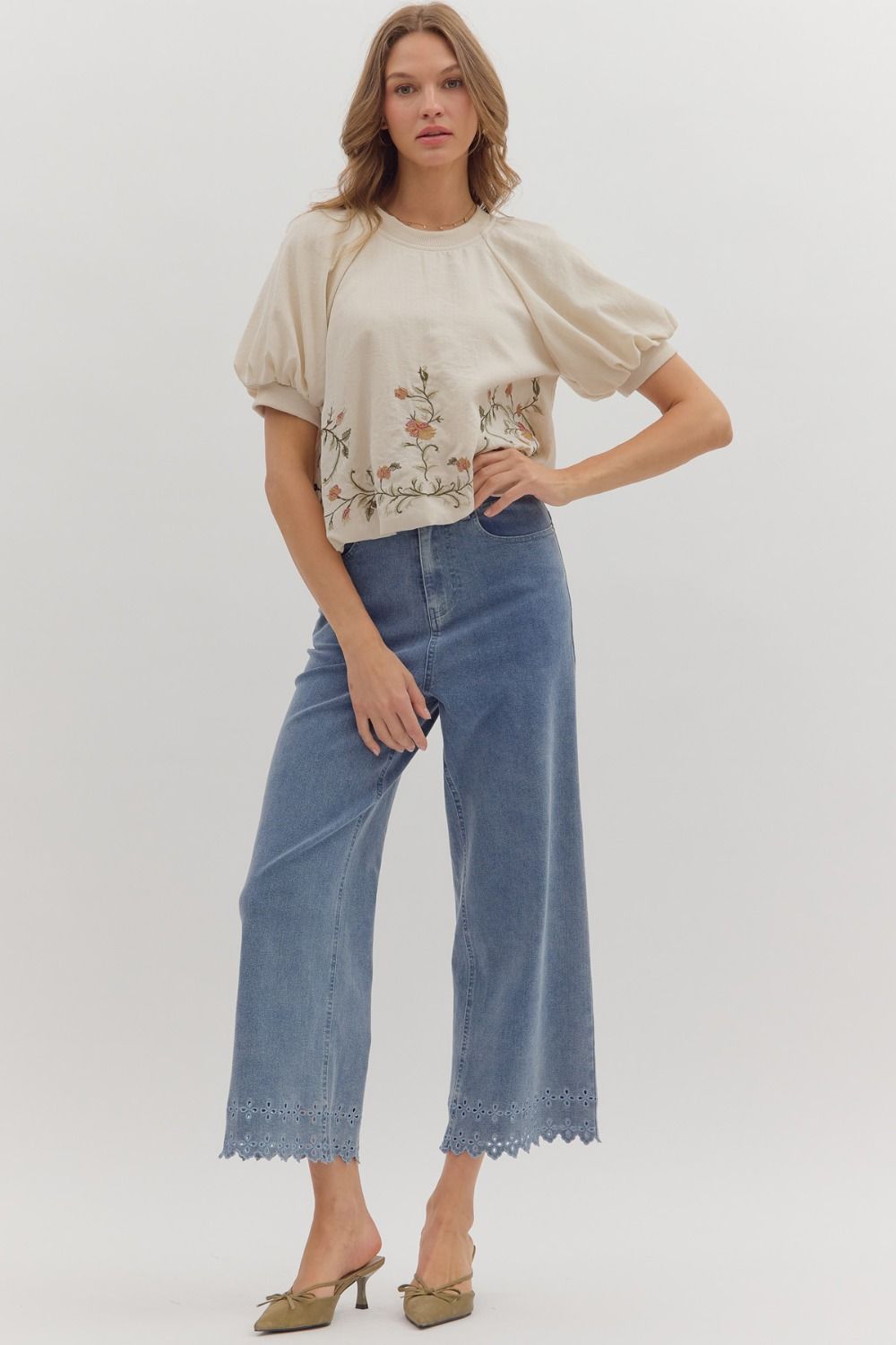 Puff sleeve embroidered top