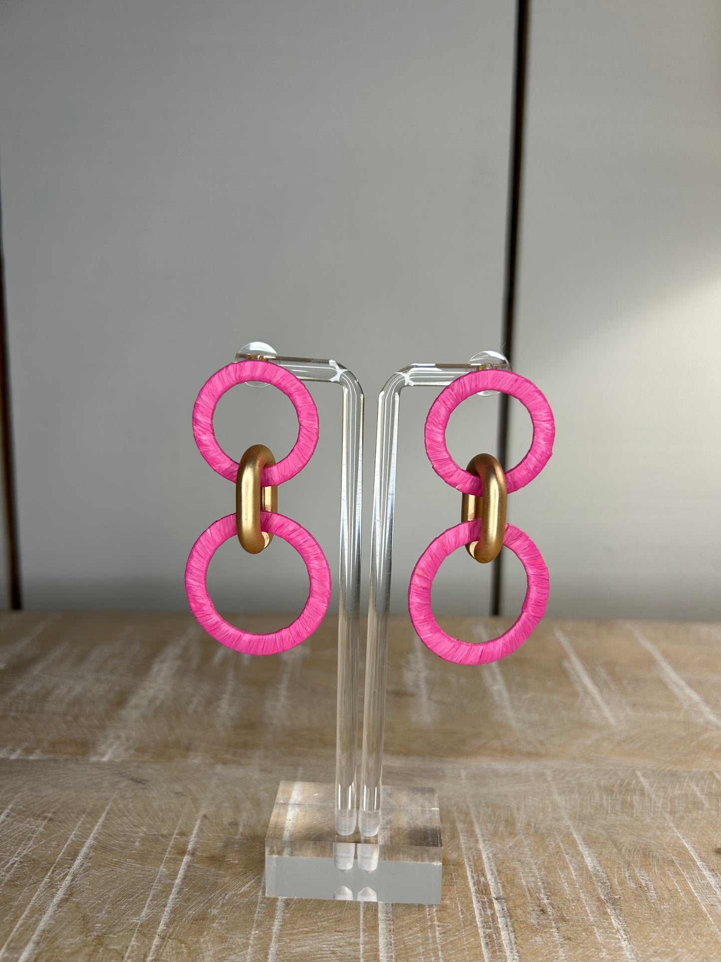 Fuchsia raffia link earrings with gold detail