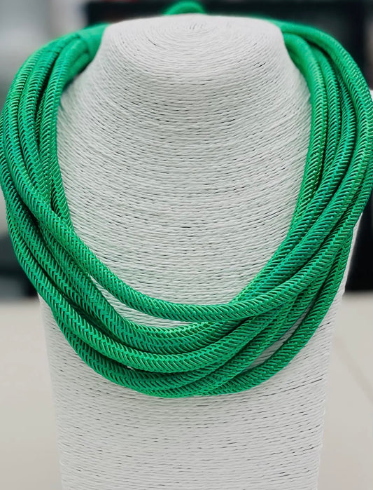 Slub 8-Strand Necklace (Kelly Green)