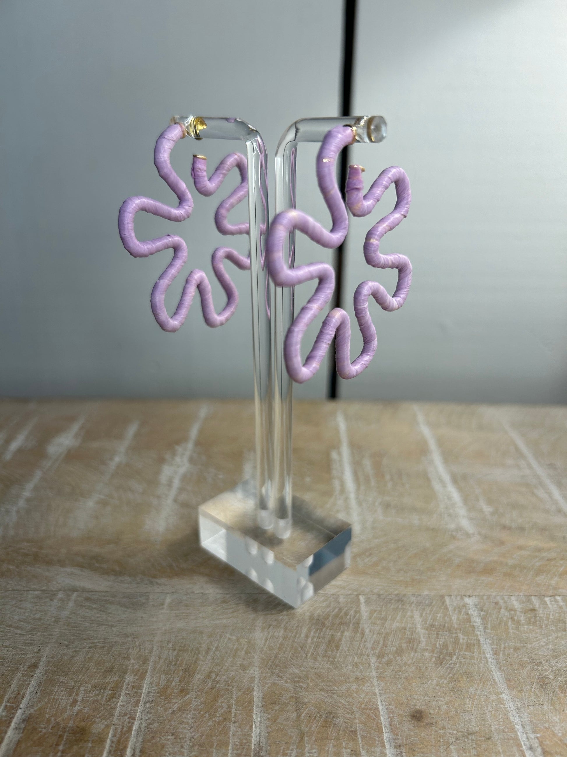 Lavender raffia and metal flower hoop earring 