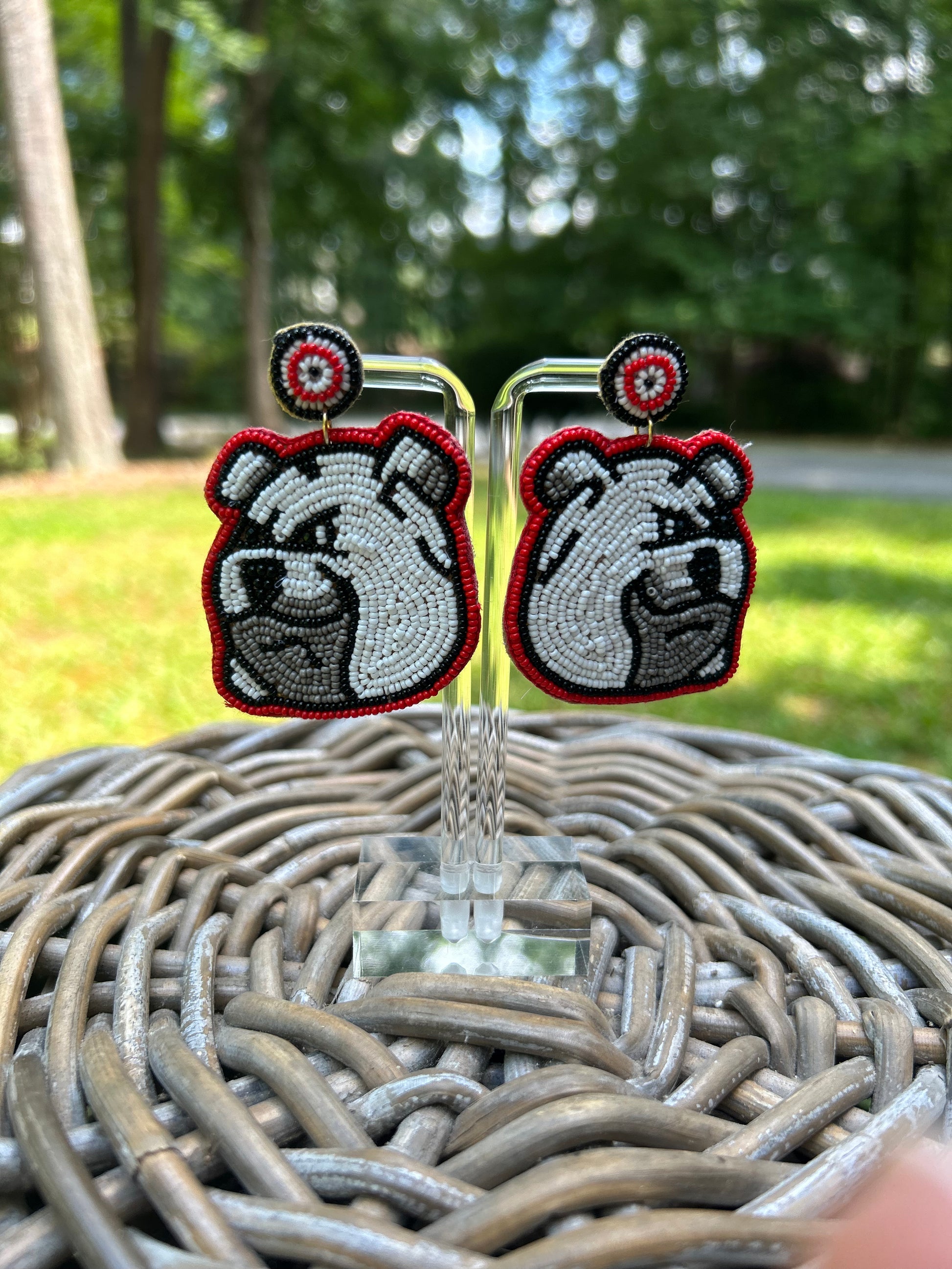 Lightweight, bulldog beaded earrings in red, white and black. 