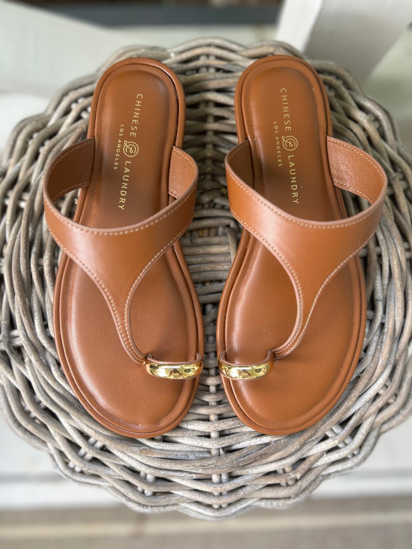 Chinese Laundry tan, flat sandals 